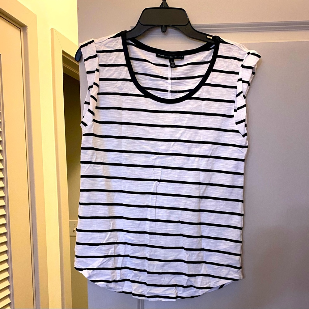 WHBM Sleeveless Scoop Tank